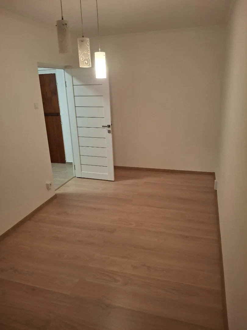 Eladó panel lakás Székesfehérváron - Kép 10