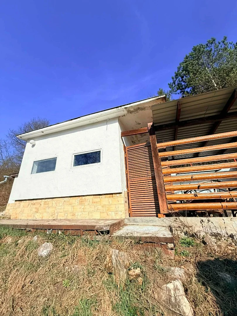 Eladó önálló nyaraló nyaraló / üdülő Szirmabesenyőn