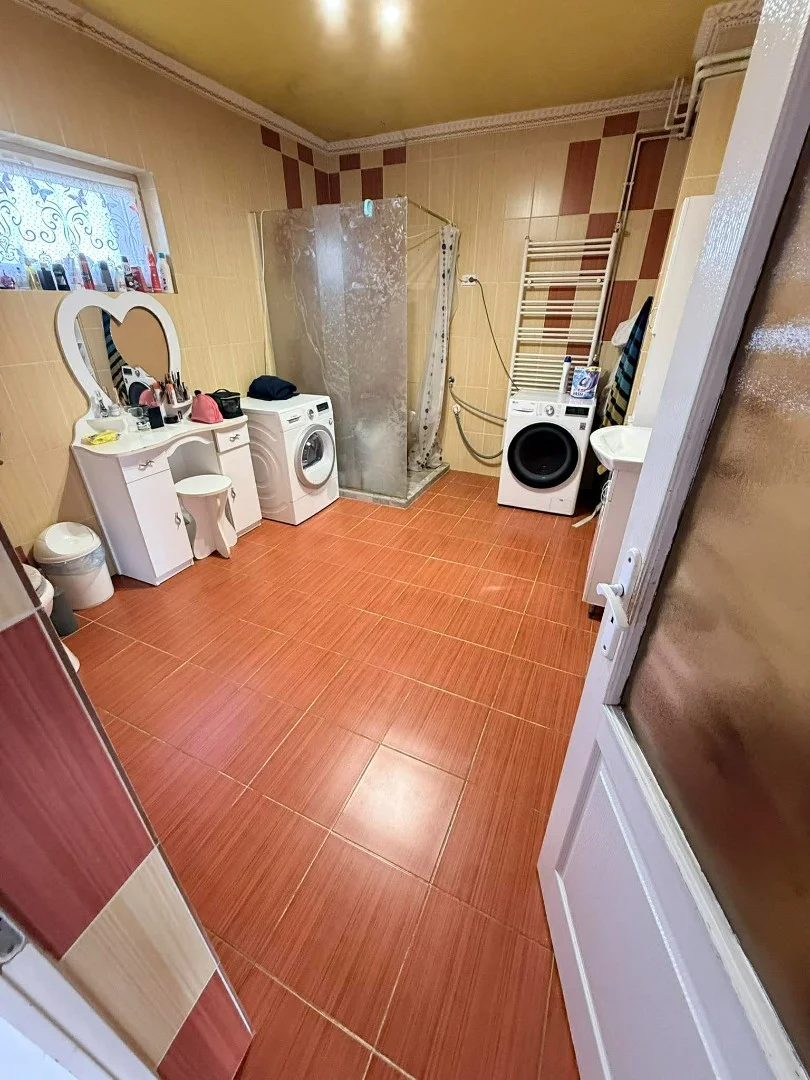 Eladó családi ház Izsófalvan - Kép 11