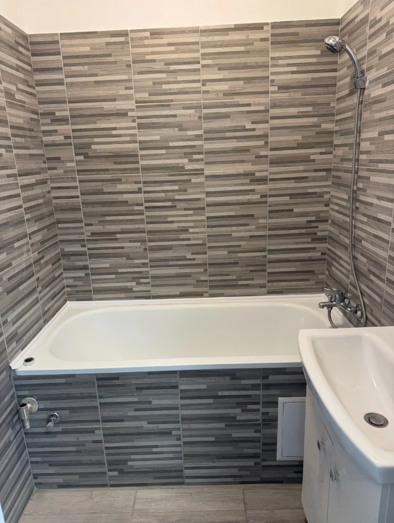 Eladó panel lakás Miskolcon - Kép 3