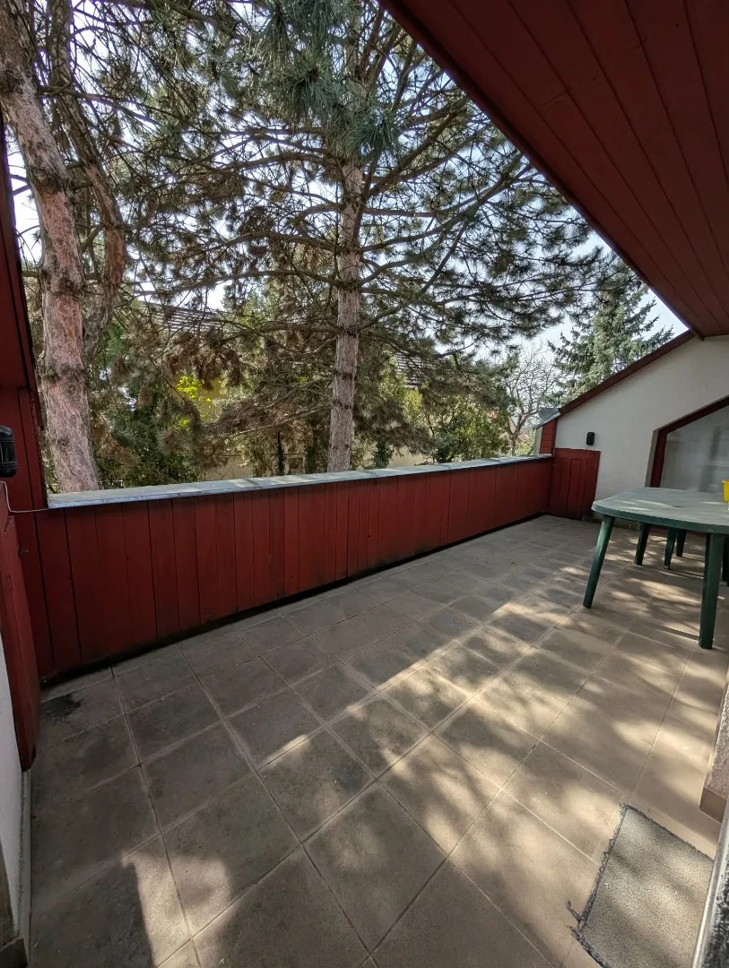 Eladó családi ház Pécsen - Kép 11