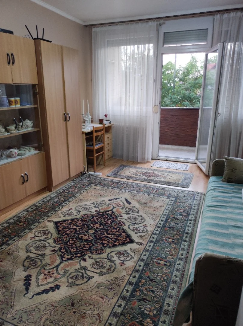 Eladó panel lakás Jászberényen