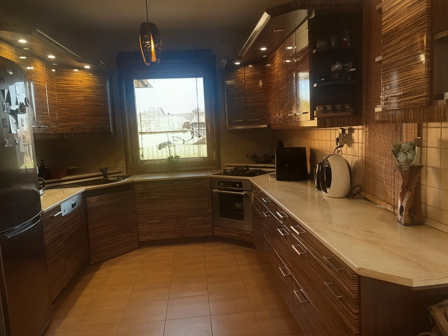 Eladó családi ház Császártöltésen - Kép 12