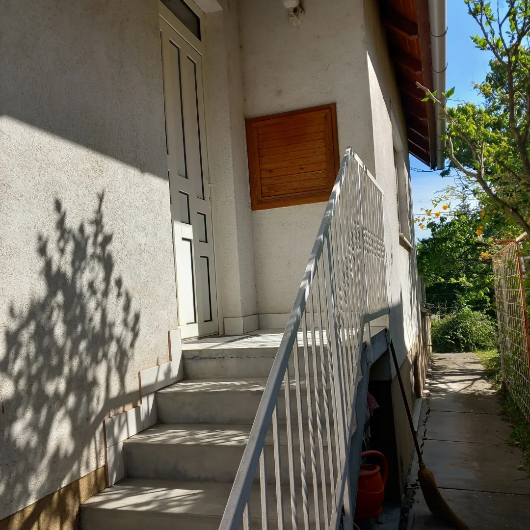 Eladó családi ház Mezőkövesden - Kép 4