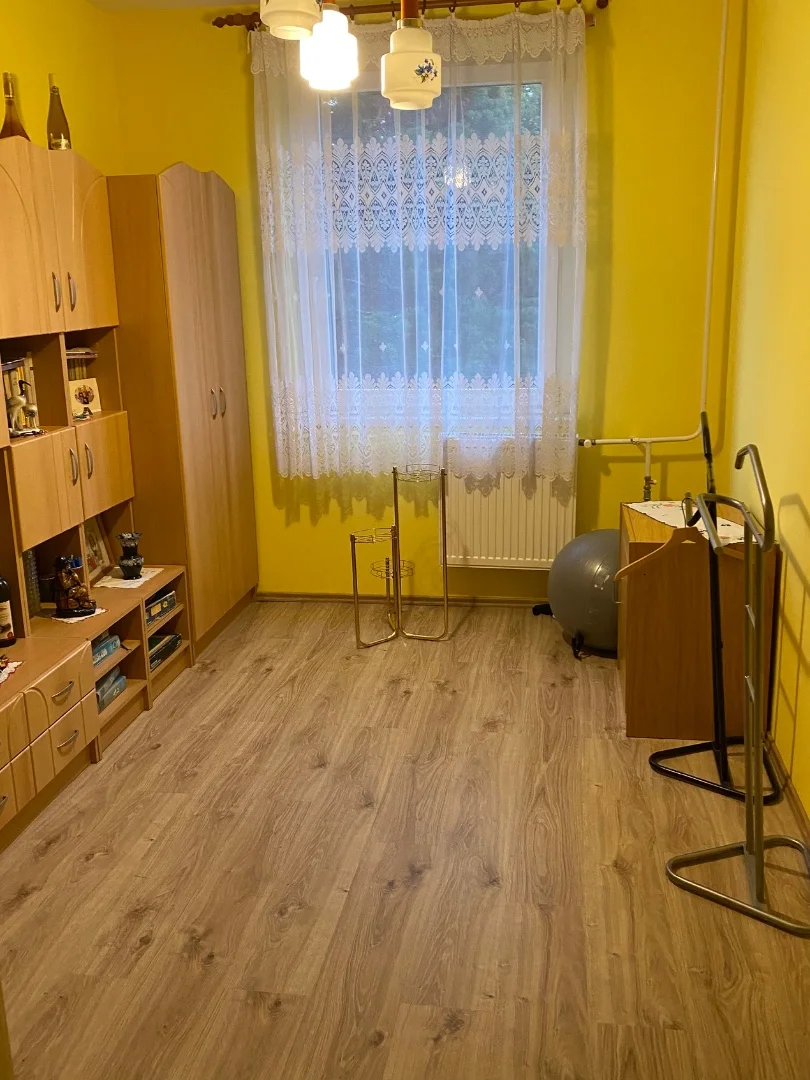 Eladó panel lakás Veszprémben - Kép 3