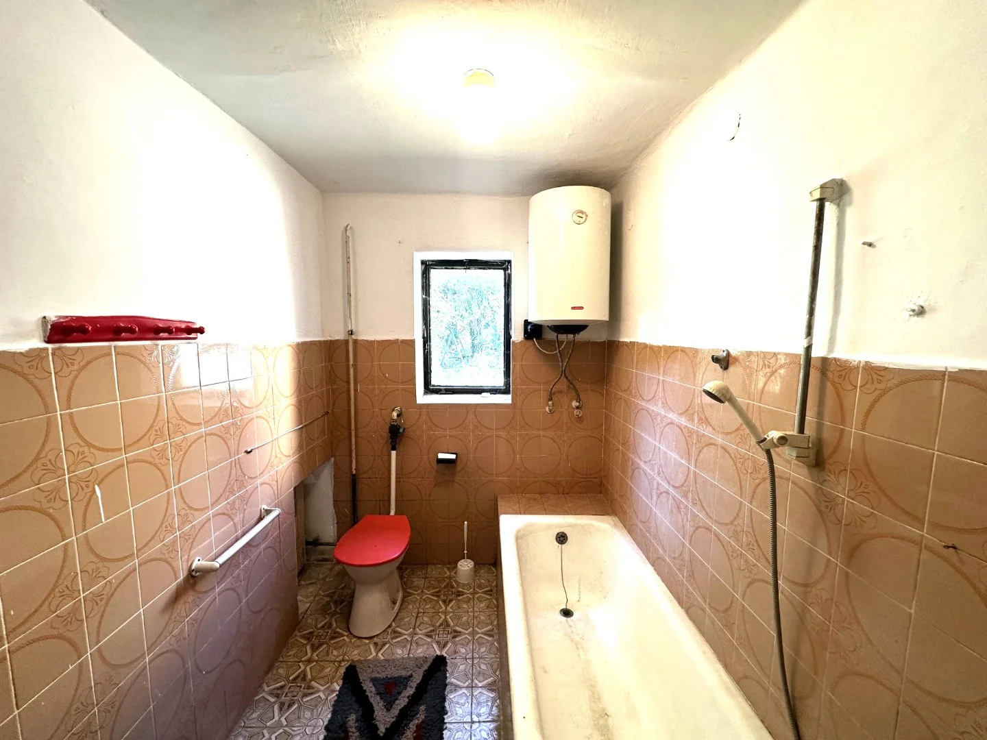 Eladó családi ház Pécsen - Kép 12