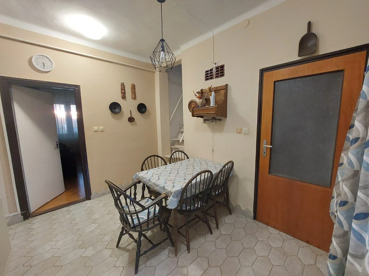 Eladó családi ház Pécsen - Kép 10