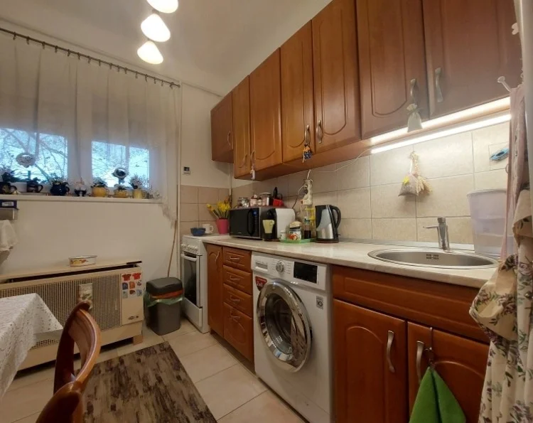 Eladó tégla lakás Pécsen - Kép 8