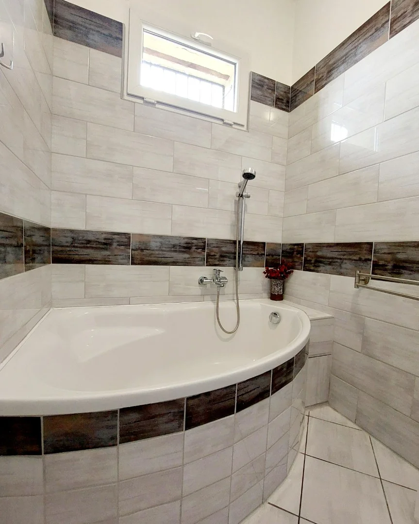 Eladó tégla lakás Pécsen - Kép 15