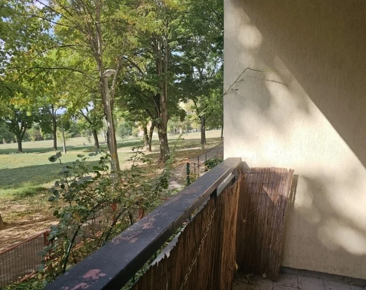 Eladó panel lakás Pécsen - Kép 10