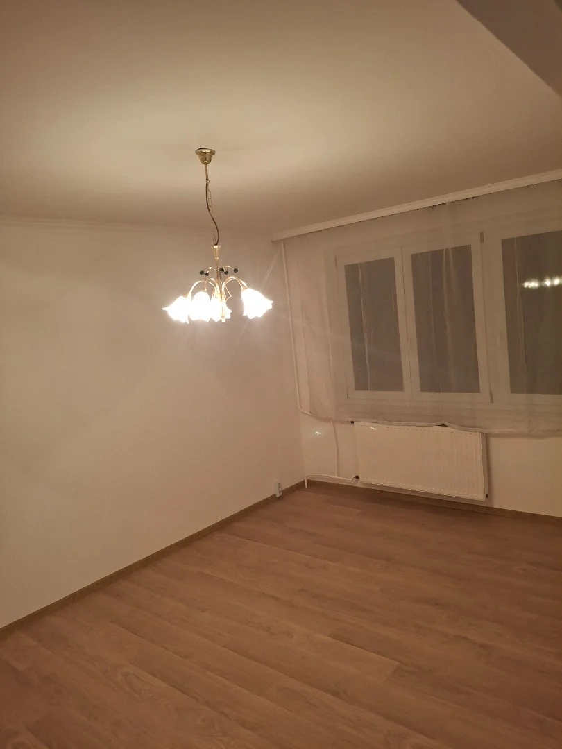 Eladó panel lakás Székesfehérváron - Kép 7