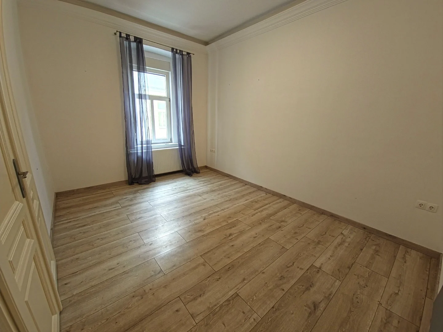 Eladó tégla lakás Pécsen - Kép 12