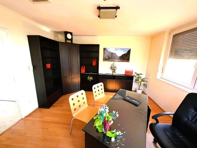 Eladó telephely ipari / raktár Várpalotan - Kép 17