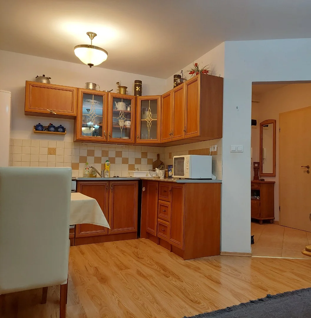 Eladó tégla lakás Pécsen - Kép 3