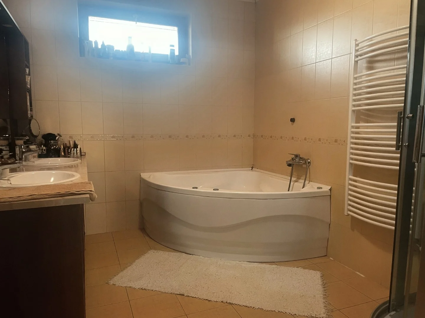 Eladó családi ház Császártöltésen - Kép 8