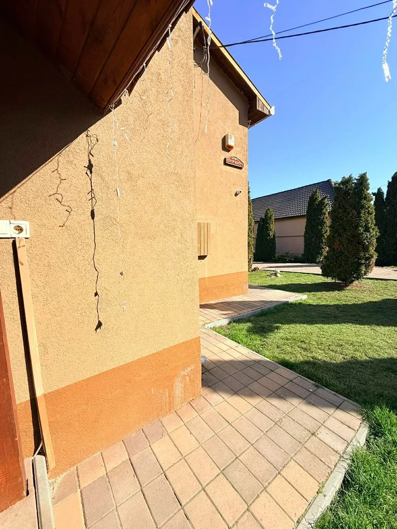 Eladó családi ház Izsófalvan - Kép 13