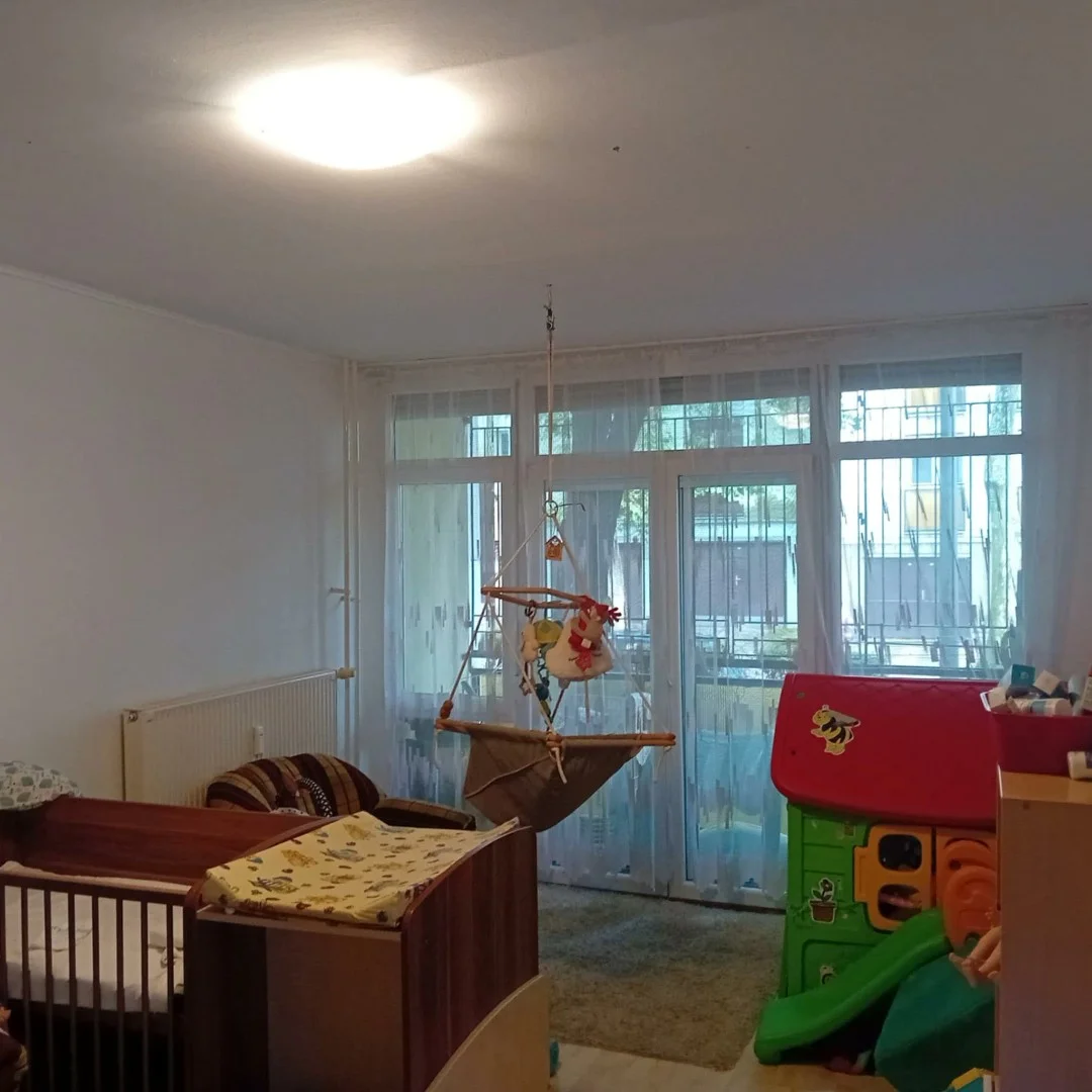 Eladó panel lakás Pécsen - Kép 4