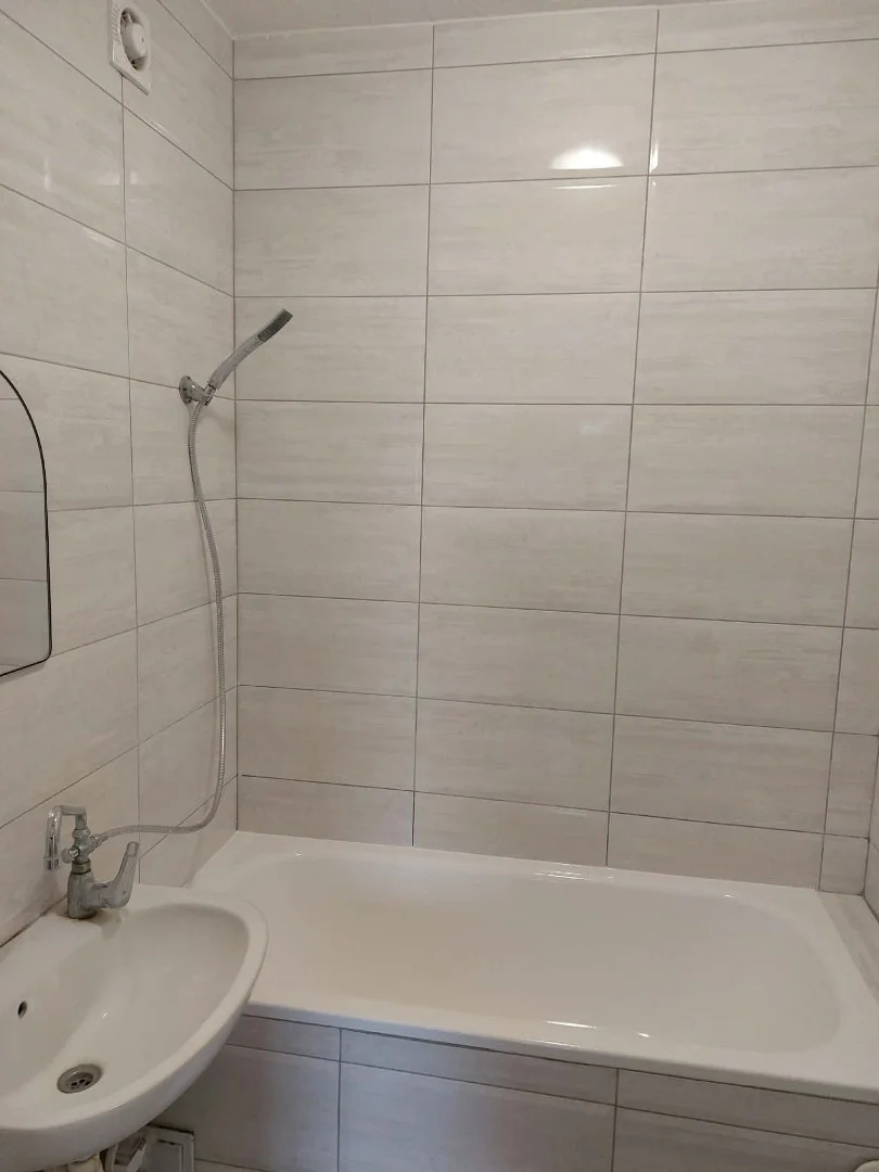 Eladó panel lakás Szekszárdon - Kép 4