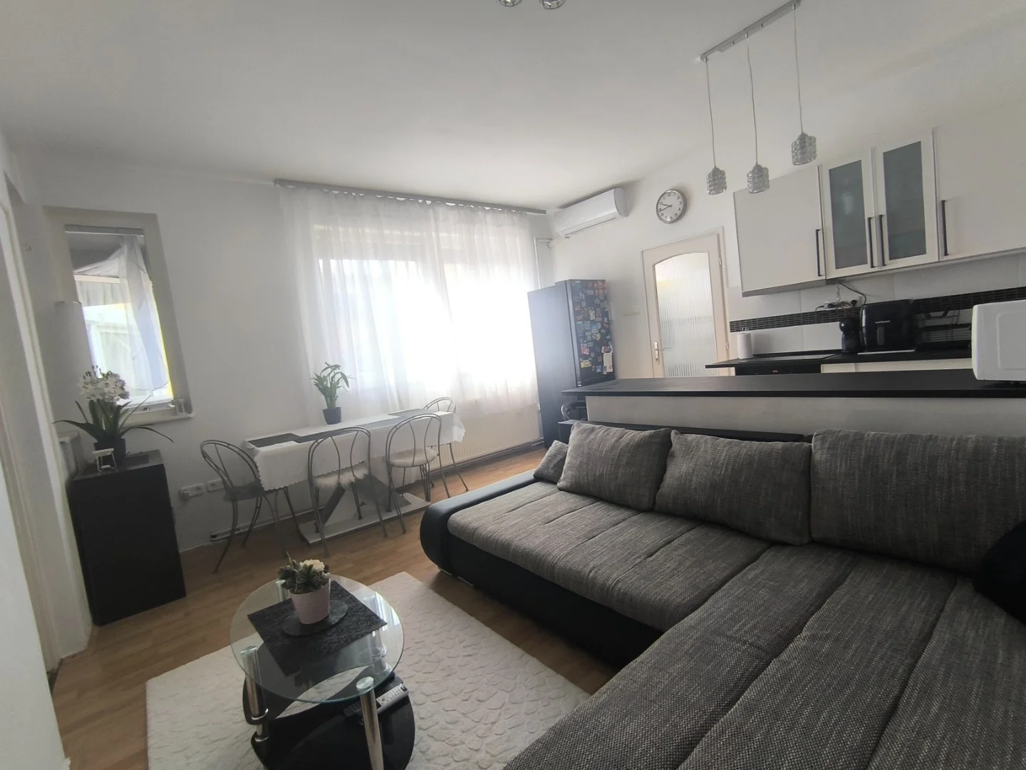 Eladó tégla lakás Budapest 04. ker.en - Kép 2