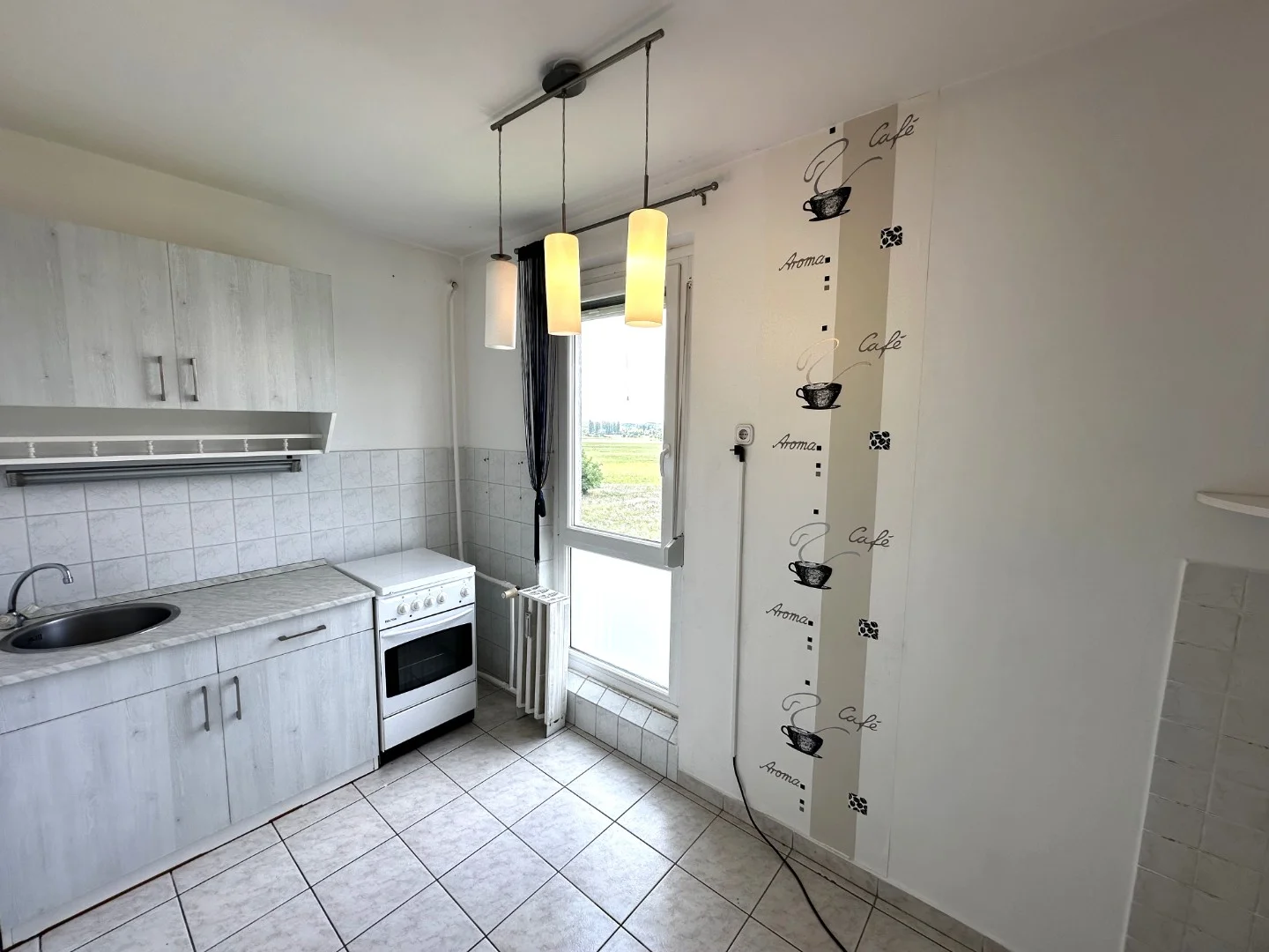 Eladó panel lakás Pécsen