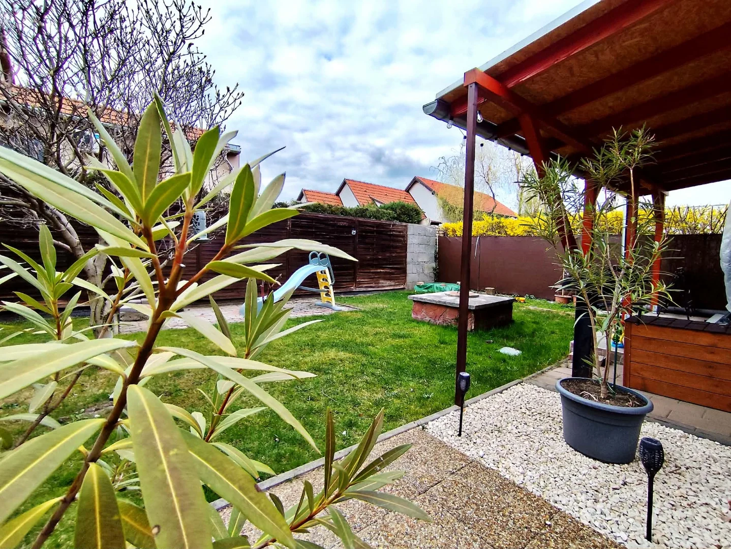 Eladó családi ház Budapest 17. ker.en - Kép 13