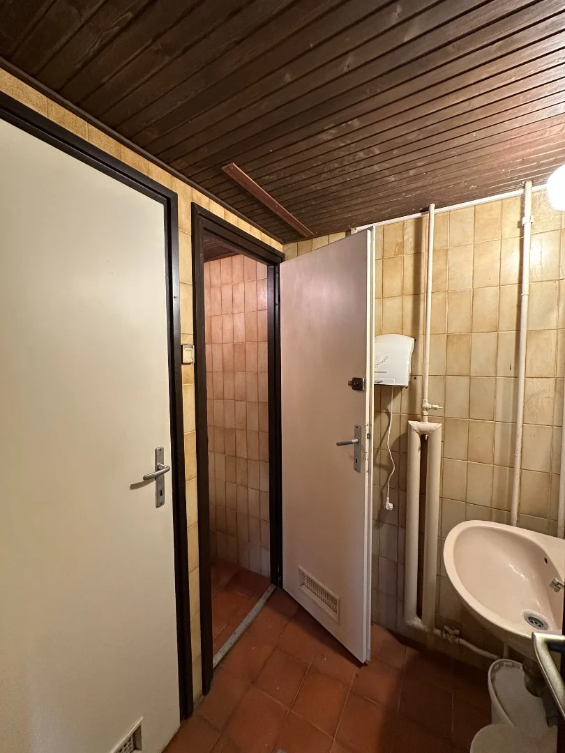 Eladó panel lakás Pécsen - Kép 9