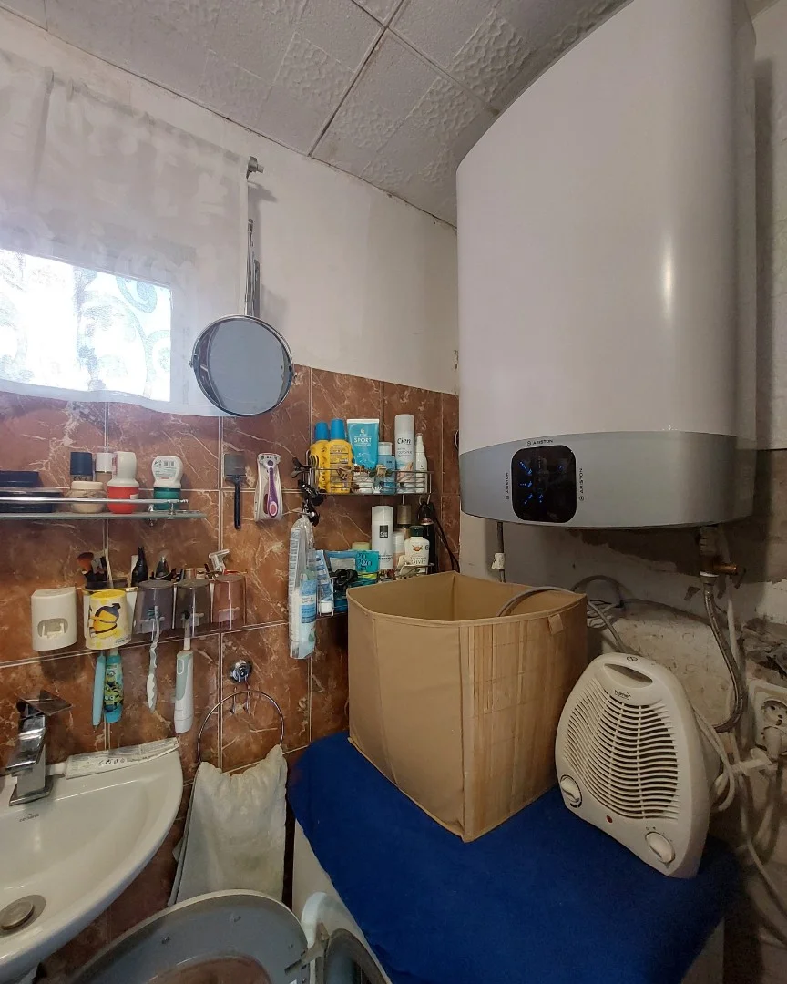 Eladó családi ház Komlón - Kép 12