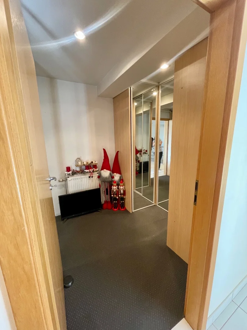 Eladó családi ház Szentendren - Kép 8