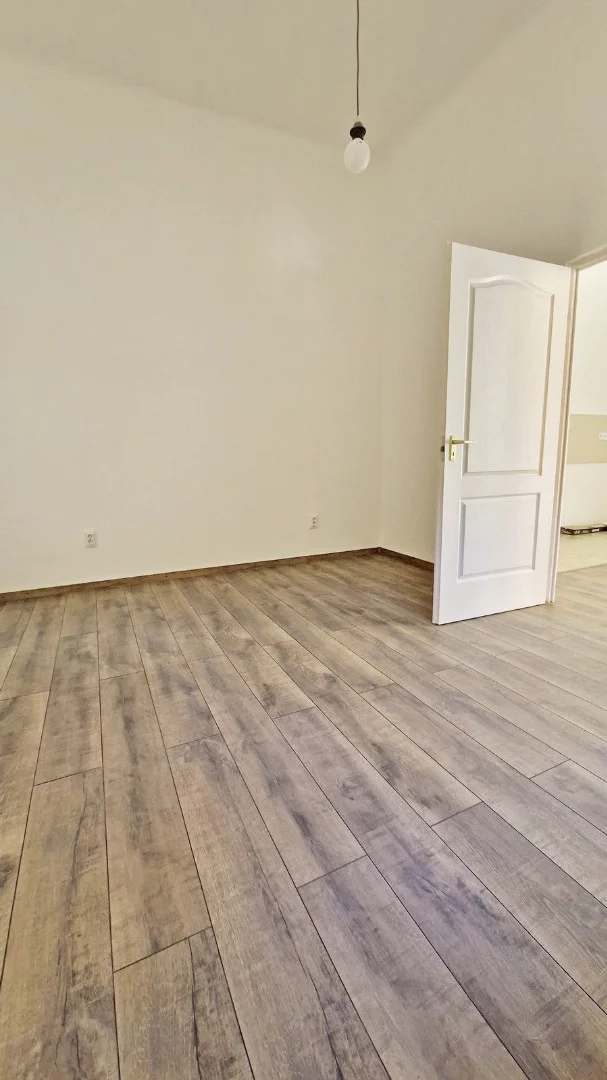 Eladó tégla lakás Budapest 04. ker.en - Kép 8