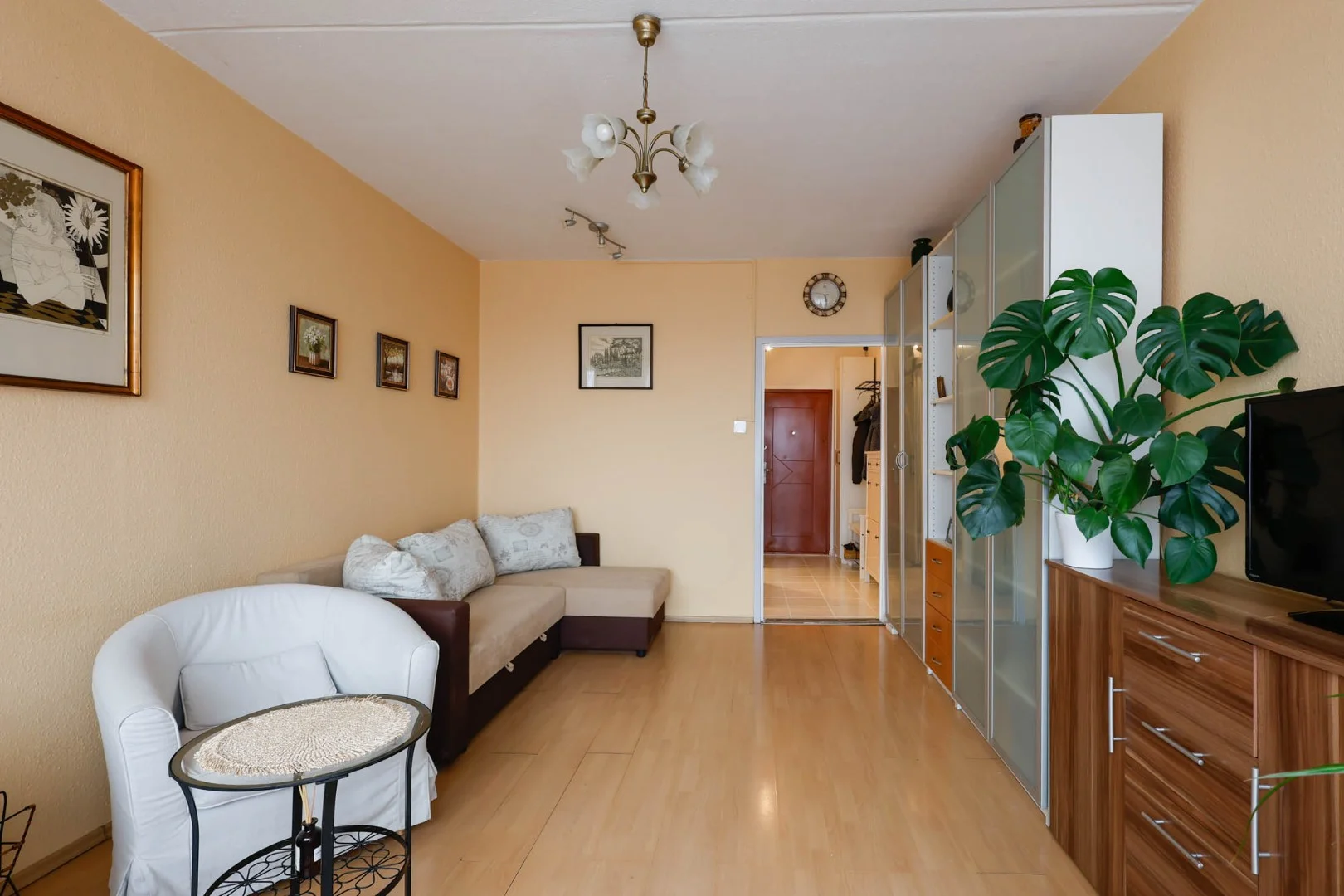 Eladó panel lakás Budapest 11. ker.en - Kép 2