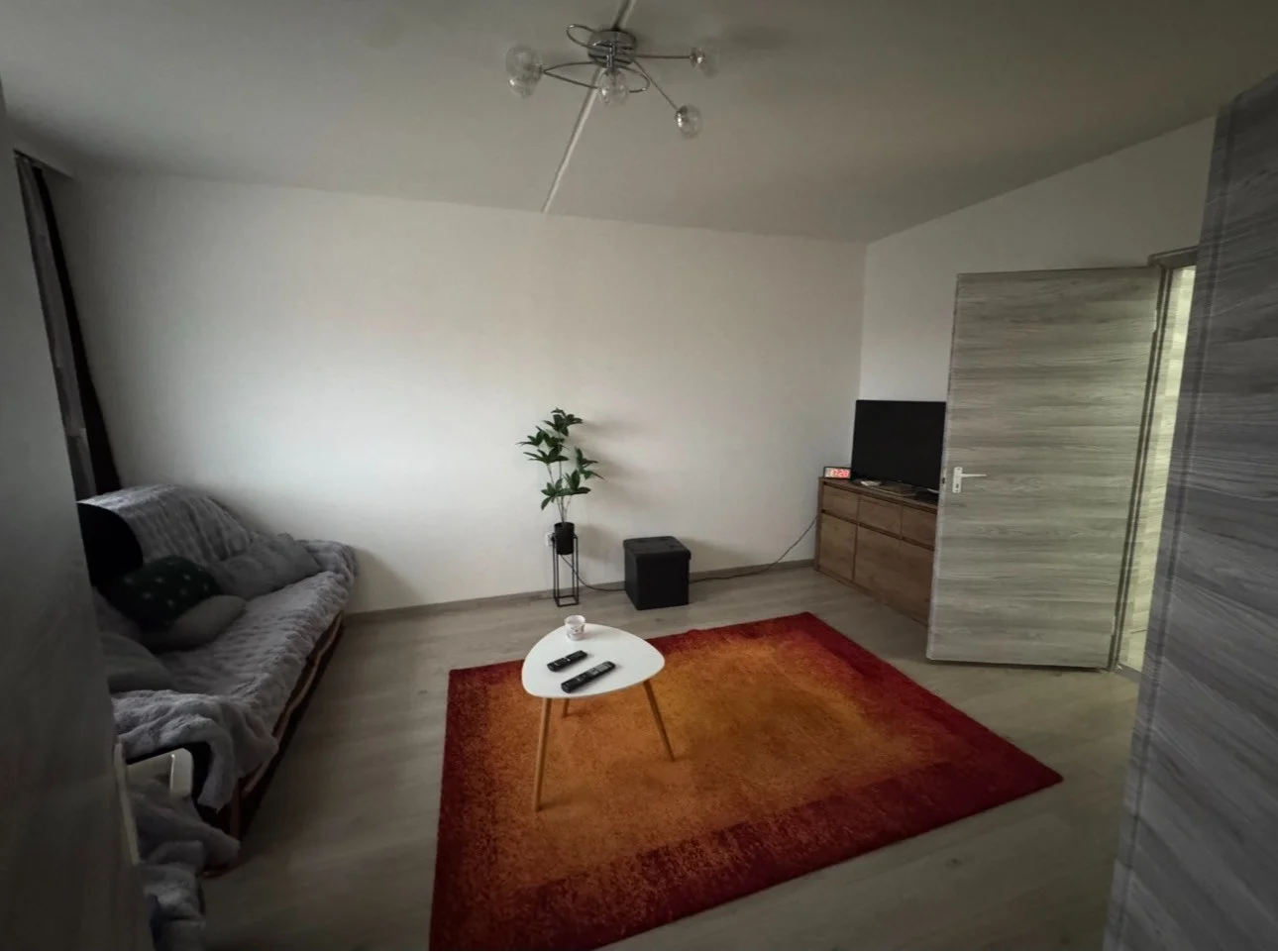 Eladó panel lakás Tiszaújvároson - Kép 3