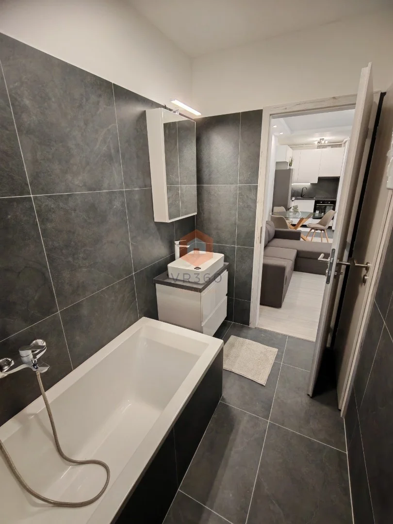 Eladó tégla lakás Pécsen - Kép 6