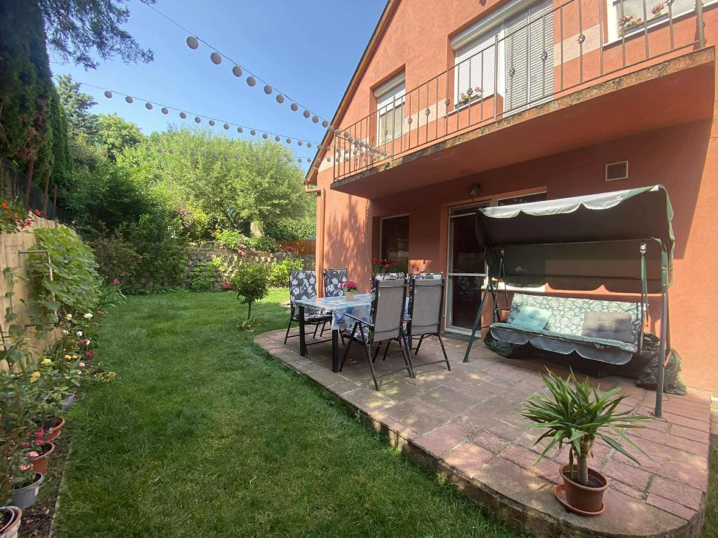 Eladó családi ház Dunaújvárosban