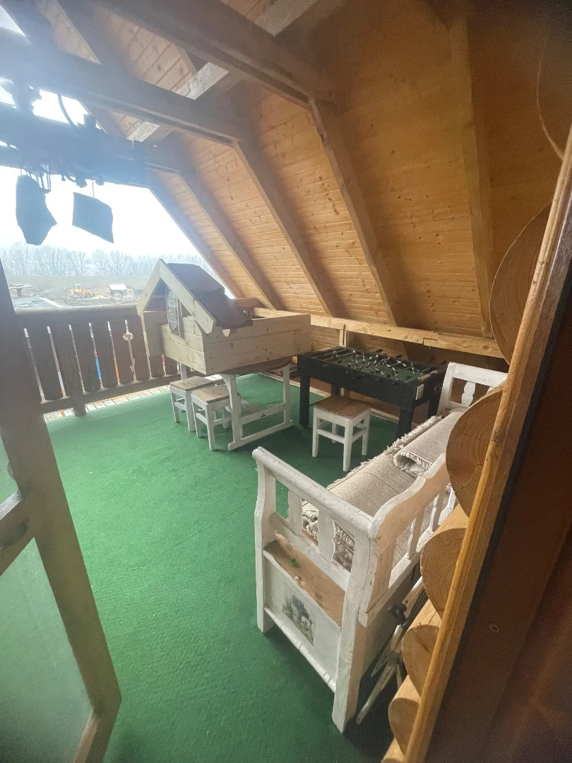 Eladó iroda iroda / üzlet / kereskedelmi / szolgáltató Vásárosnaményen - Kép 11