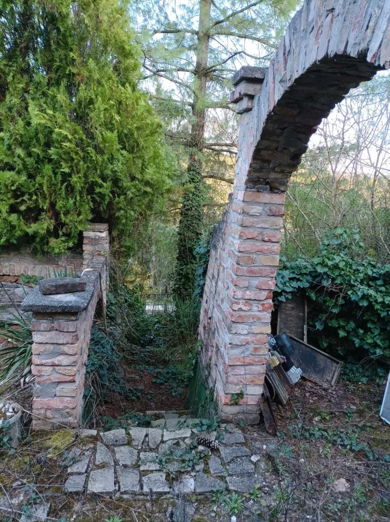 Eladó építési telek Biatorbágyon - Kép 2