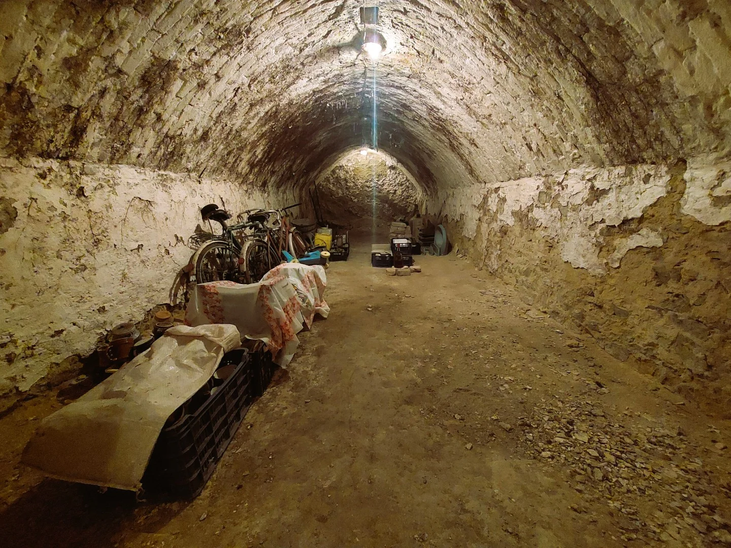 Eladó családi ház Pécsen - Kép 13