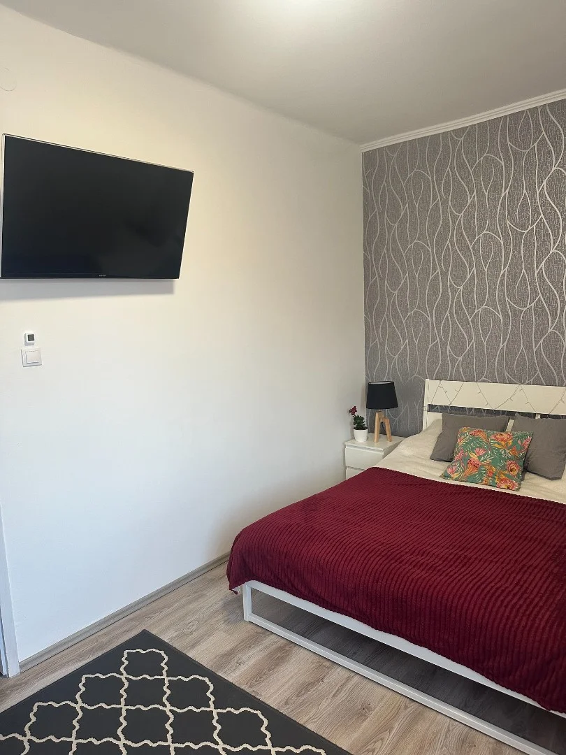 Eladó tégla lakás Dunaújvárosban - Kép 10