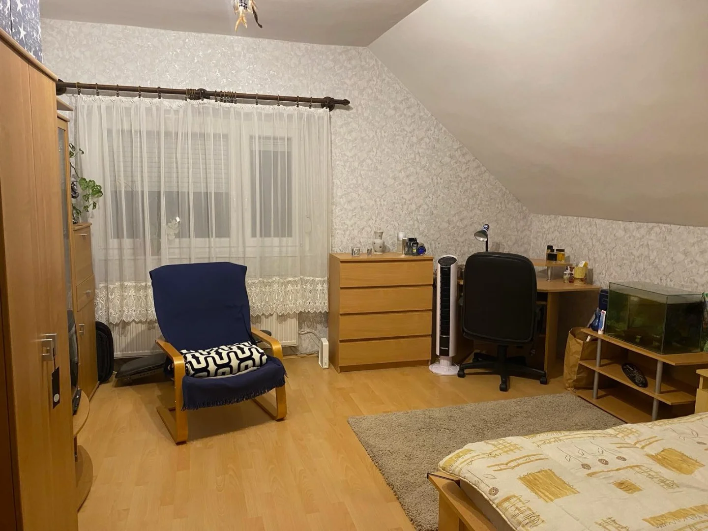 Eladó családi ház Veszprémben - Kép 8