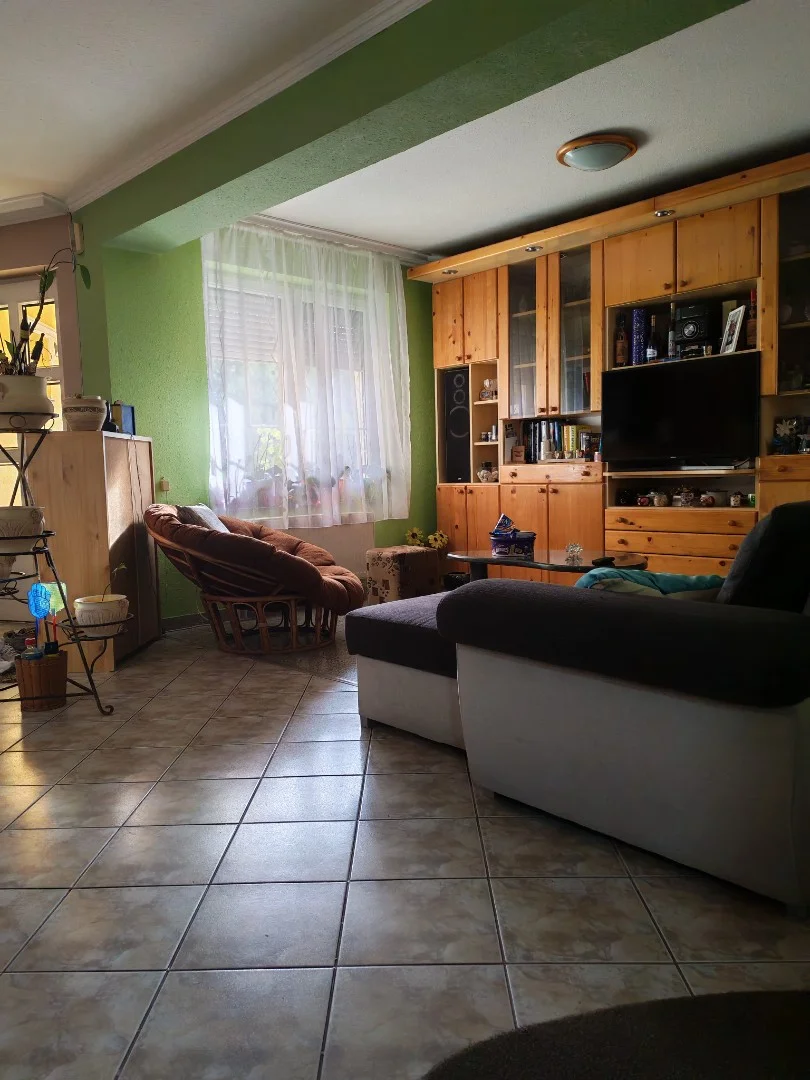 Eladó családi ház Nyíregyházán - Kép 6