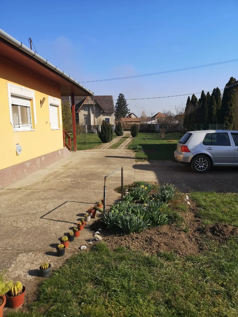 Eladó családi ház Tiszafüreden - Kép 2