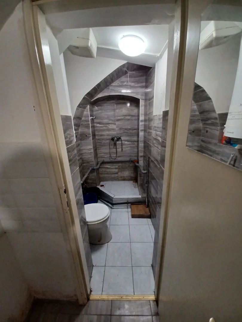 Eladó üzlet iroda / üzlet / kereskedelmi / szolgáltató Budapest 07. ker.en - Kép 8