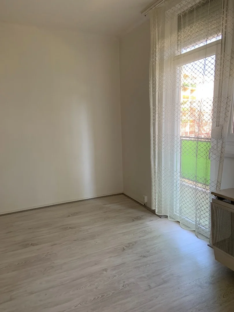 Eladó tégla lakás Debrecenben - Kép 6