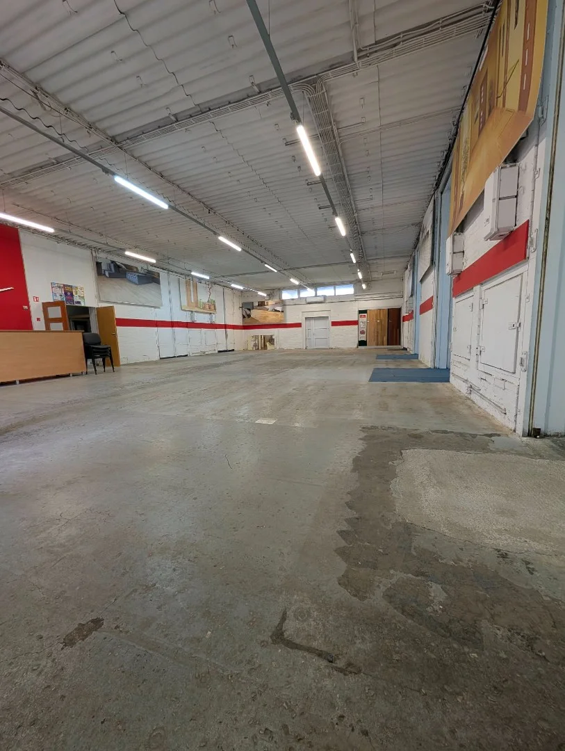 Eladó iroda iroda / üzlet / kereskedelmi / szolgáltató Pécsen - Kép 2