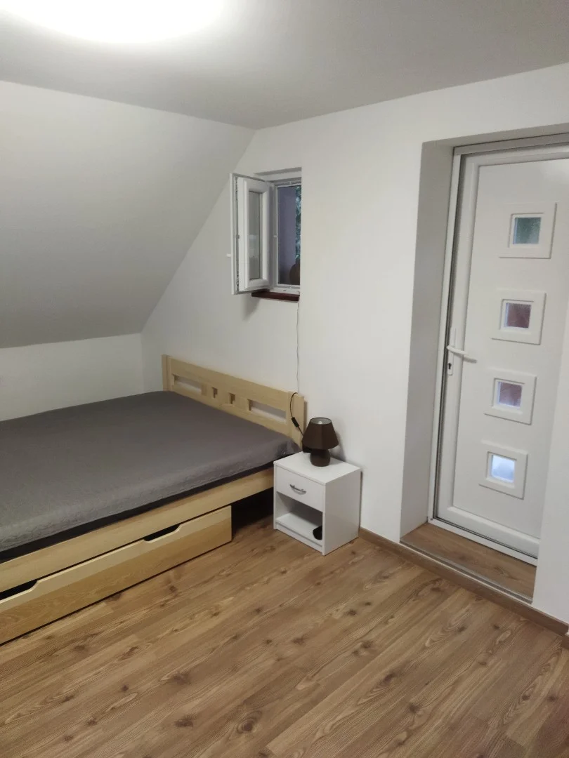 Eladó önálló nyaraló nyaraló / üdülő Dorogon - Kép 9