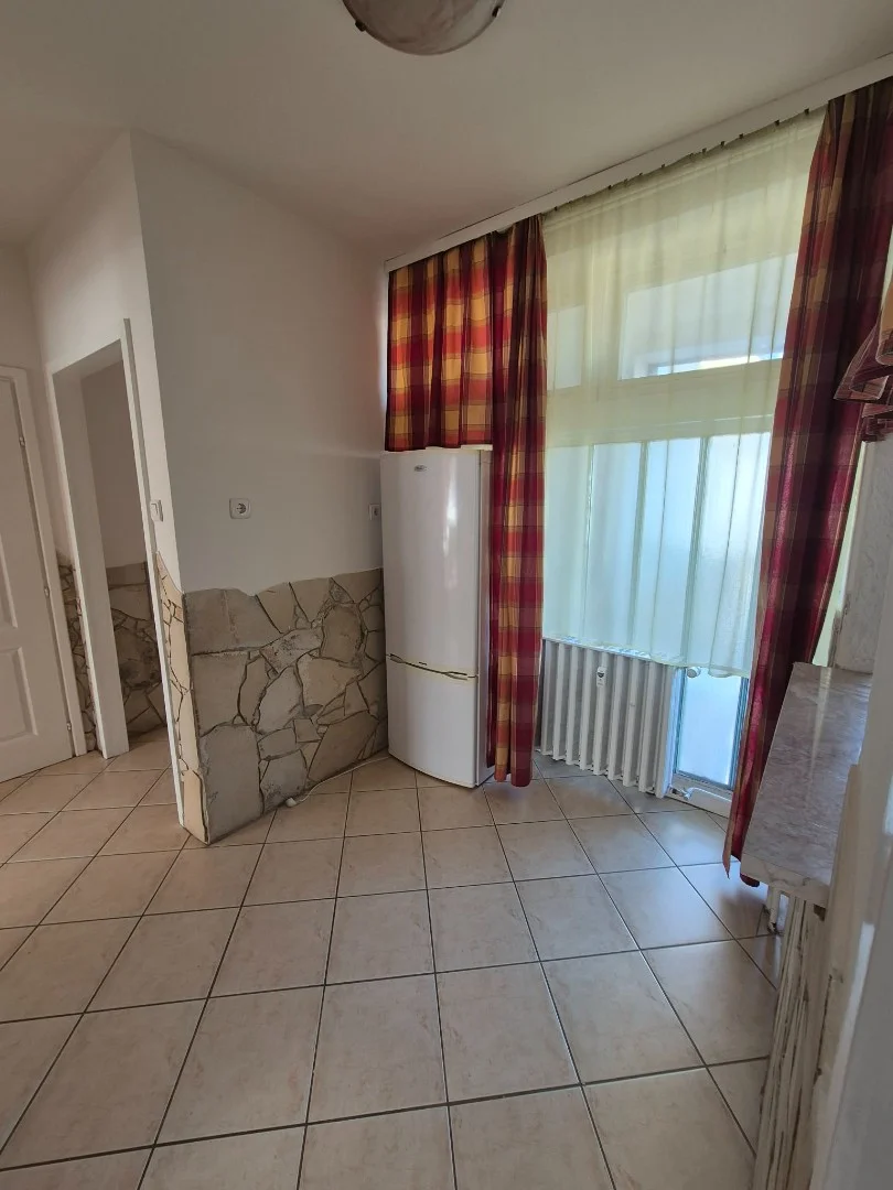 Eladó tégla lakás Dombóváron - Kép 2