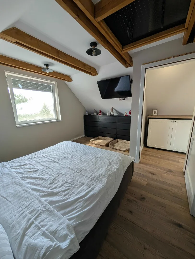 Eladó családi ház Pécsen - Kép 10