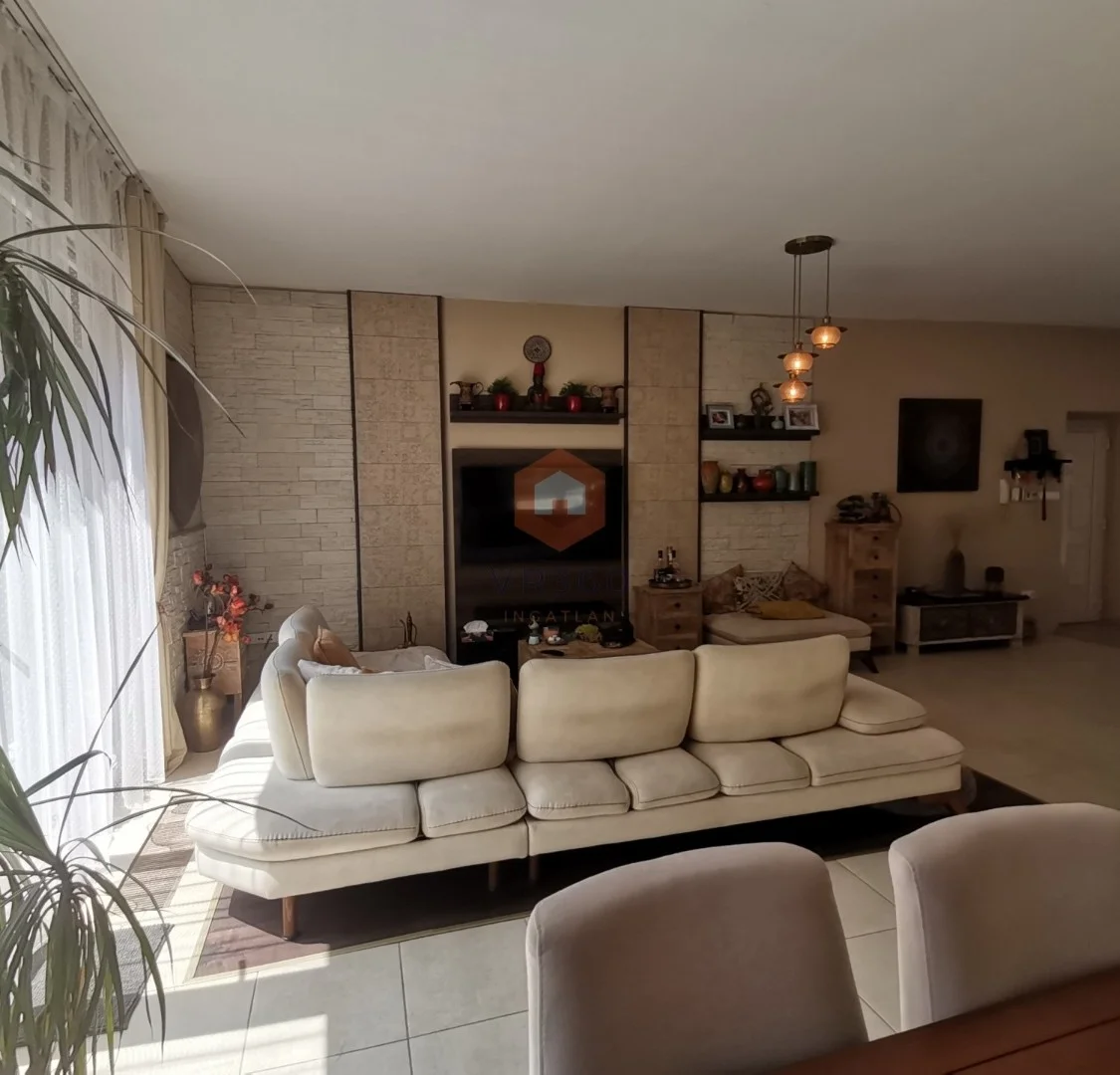 Eladó tégla lakás Pécsen - Kép 4