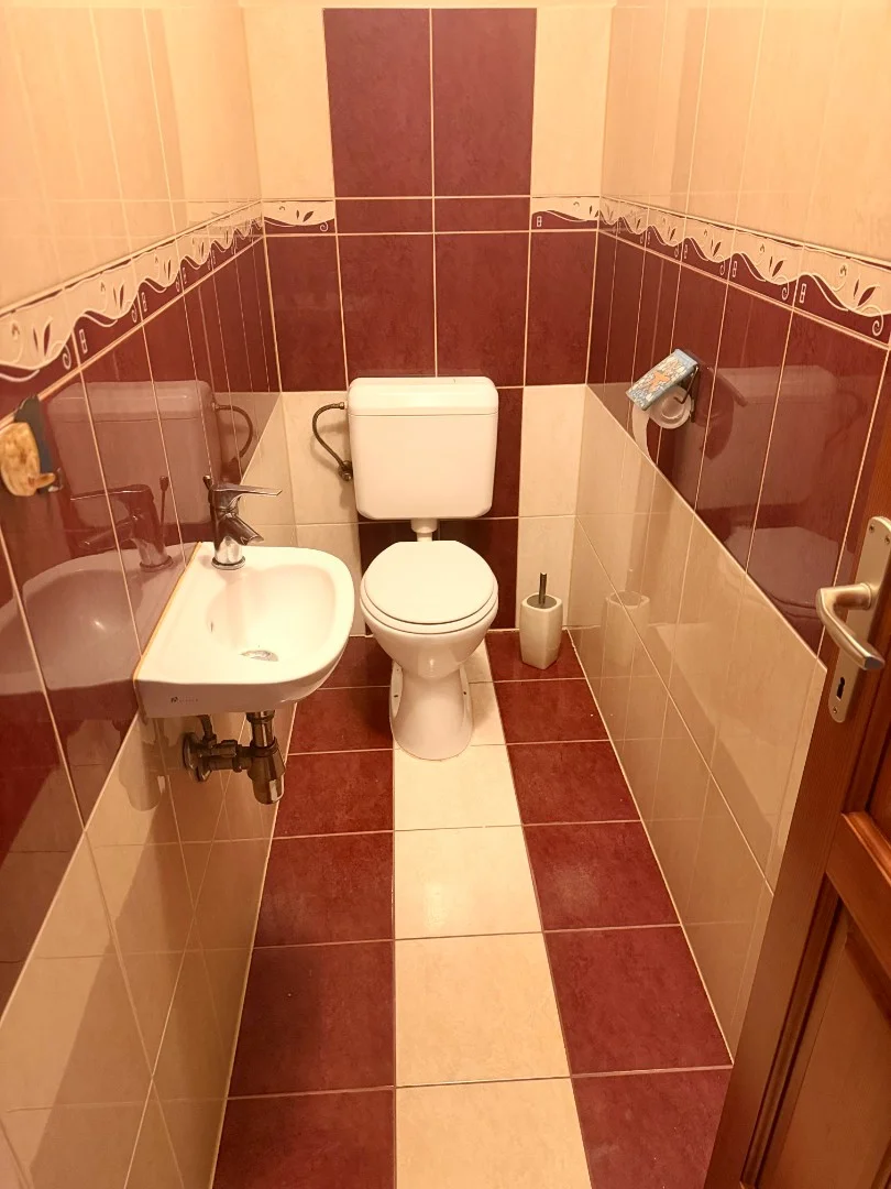 Eladó családi ház Nyúlon - Kép 18