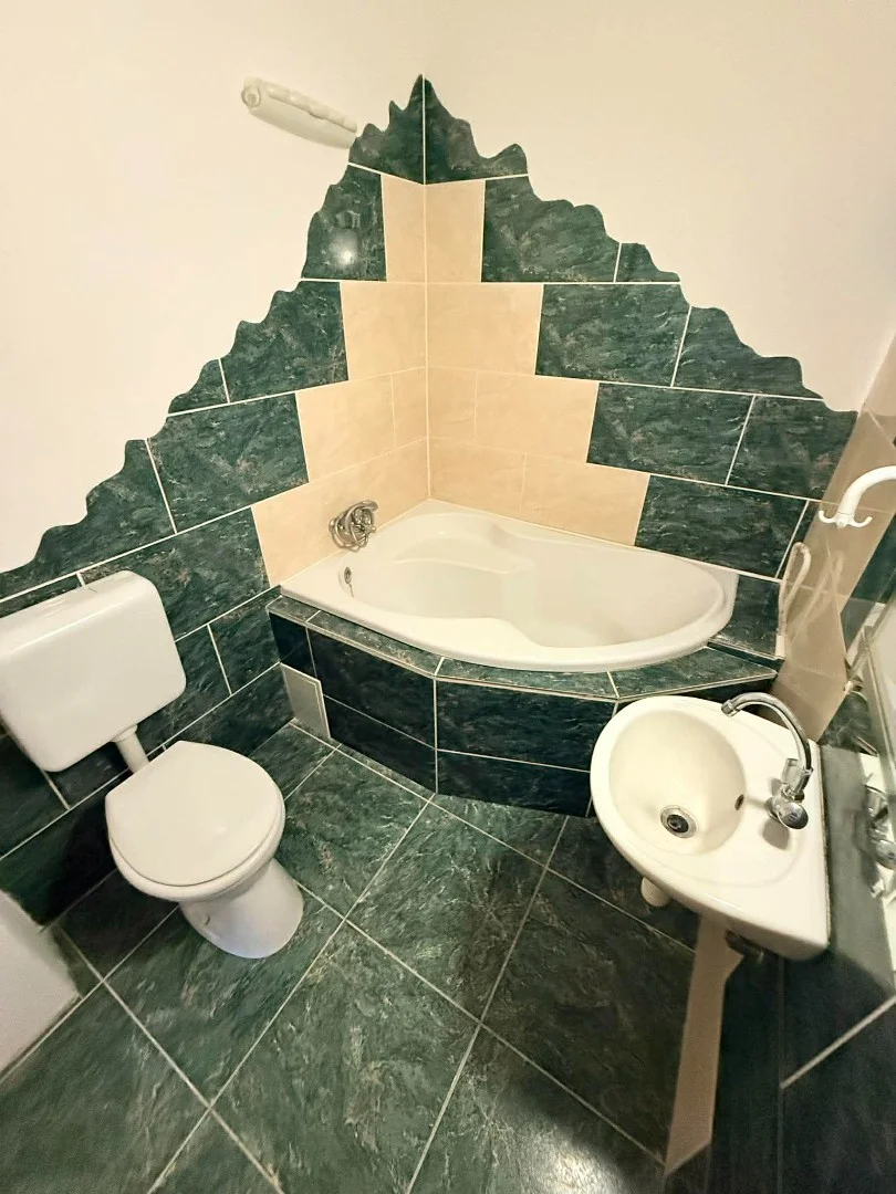 Eladó ikerház Kazincbarcikan - Kép 10