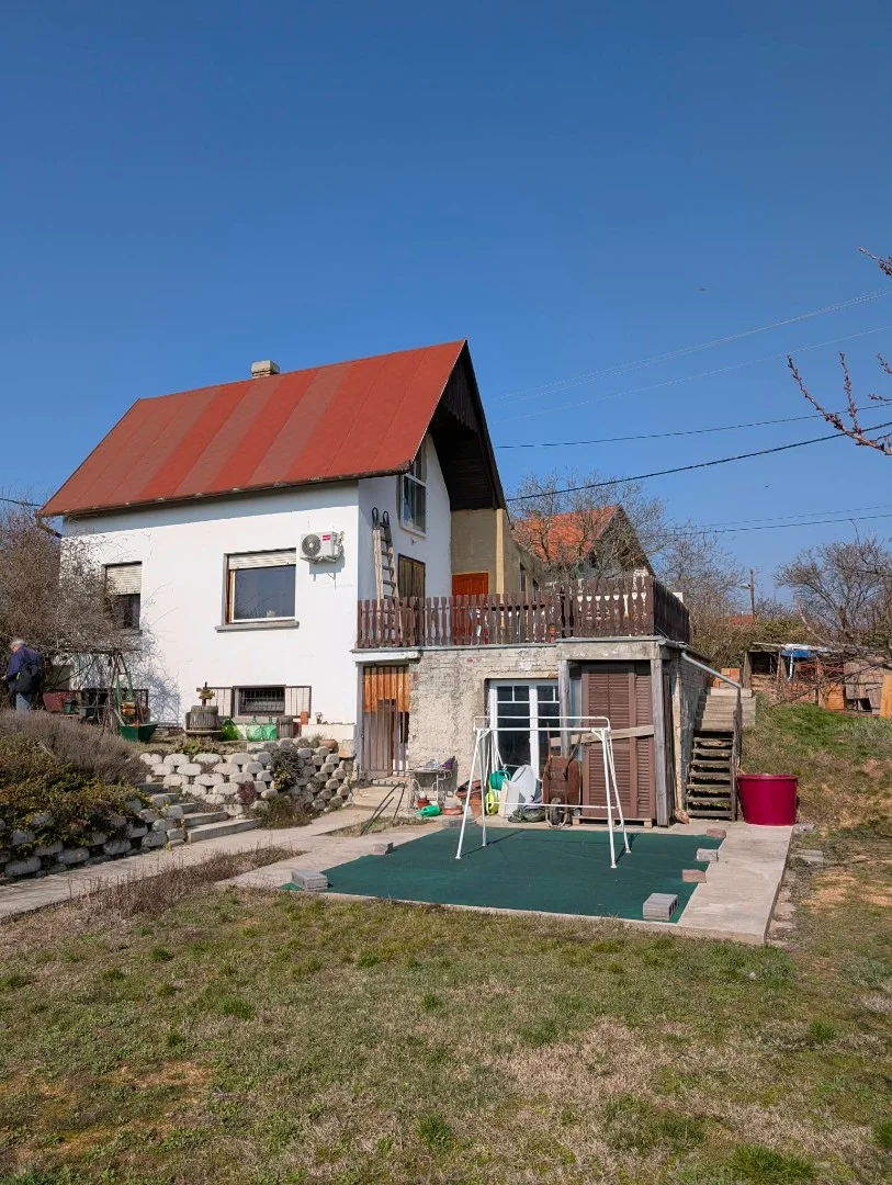 Eladó családi ház Pécsen